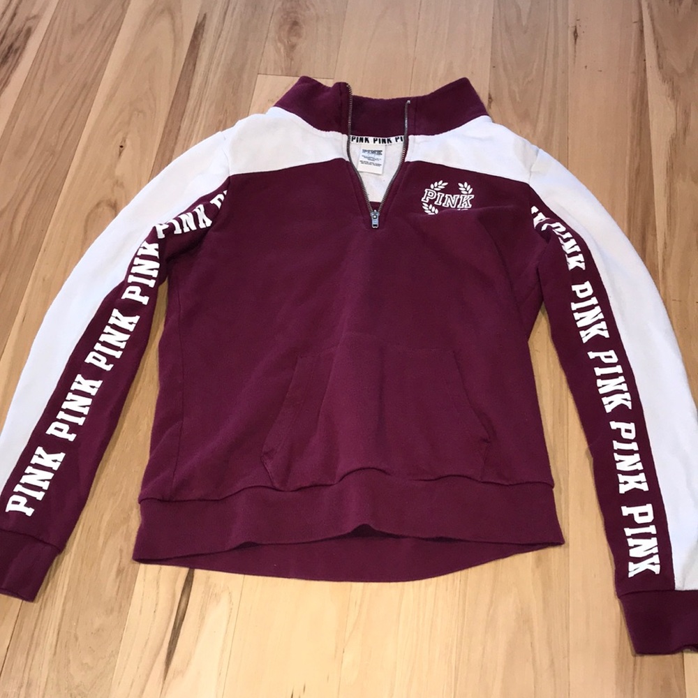 maroon and white sweatshirt